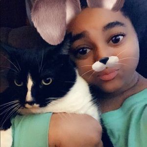 Meet your Posher, Renita